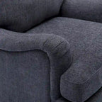 Poltrona con braccioli arrotolati, morbida sedia di design con gambe in legno per soggiorno