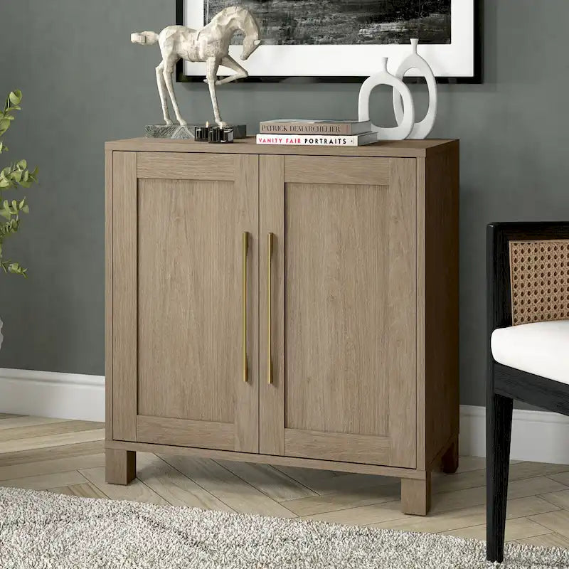 Mobiletto d'accento da 28 pollici con effetto venatura del legno, doppie ante e maniglie dorate