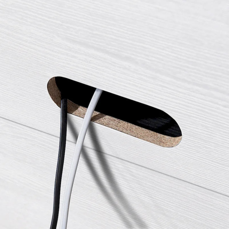 Mobiletto d'accento da 28 pollici con effetto venatura del legno, doppie ante e maniglie dorate